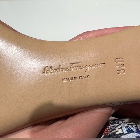 Authentic Salvatore Ferragamo Nude Kitten flower heels (brand new) - Picture 3 of 10